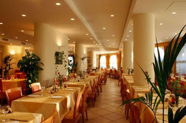 Hotel Punta Faro كابو فاتيكانو المظهر الخارجي الصورة