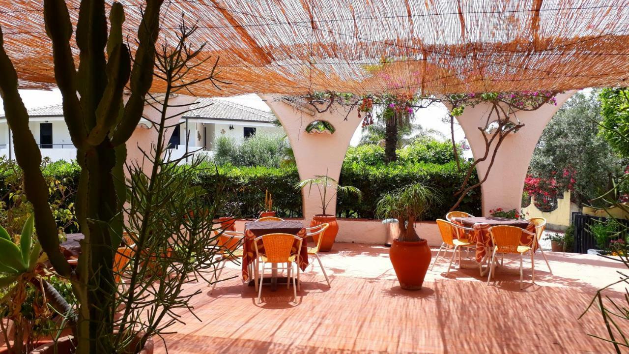 Hotel Punta Faro كابو فاتيكانو المظهر الخارجي الصورة